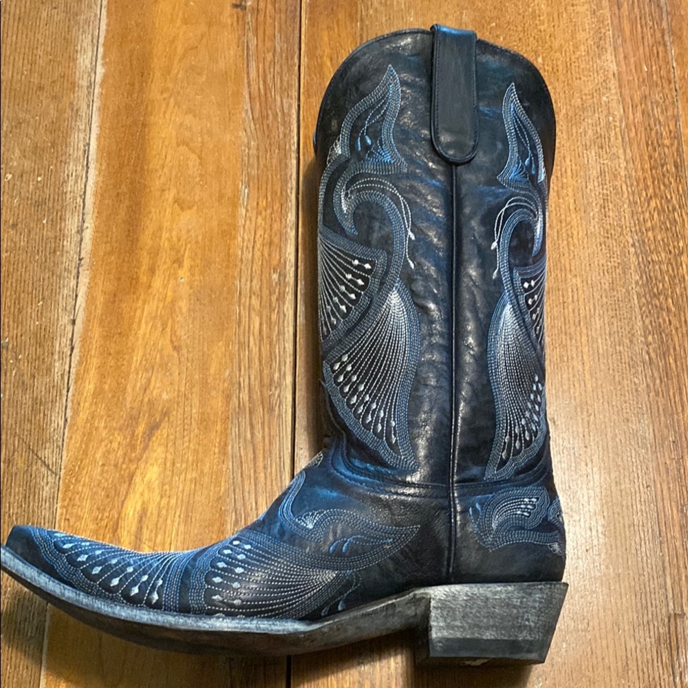 Old Gringo Blue Cowboy Boots with Classic Western Style